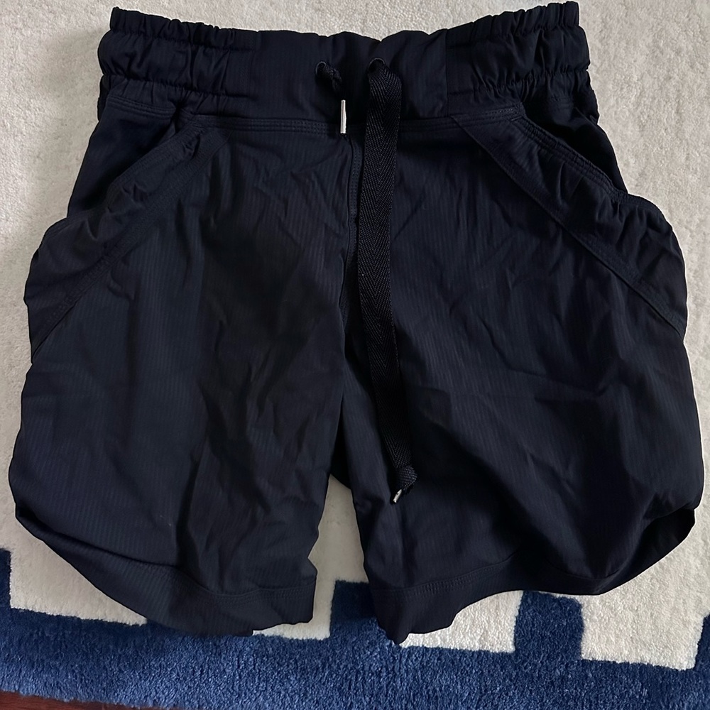 Lululemon - Shorts size 4